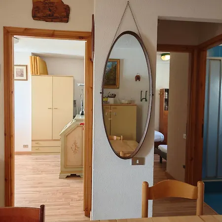 Hostdomus - Cube Flat Apartment