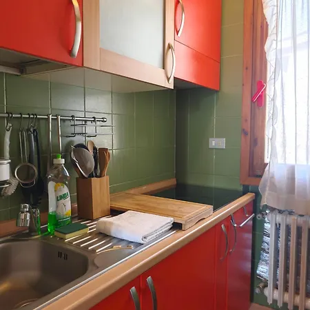 Hostdomus - Cube Flat Apartment *
